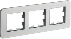 Рамка 3 поста IEK BRITE BR-M32-M-01-K47 алюминий, крупный план