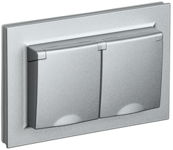 Розетка электрическая IEK BRITE BR-R26-16-44-K47-F алюминий, крупный план