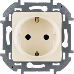 Розетка электрическая Legrand Inspiria 673731 слоновая кость, крупный план