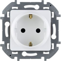 Розетка электрическая Legrand Inspiria 673730 белый, крупный план