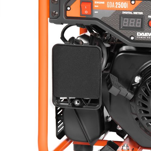 Генератор бензиновый инверторный DAEWOO GDA 2500i 2,2 КВТ, крупный план