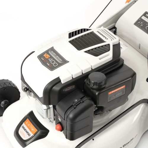 Газонокосилка бензиновая DAEWOO L 43sp 4лс 42см, крупный план