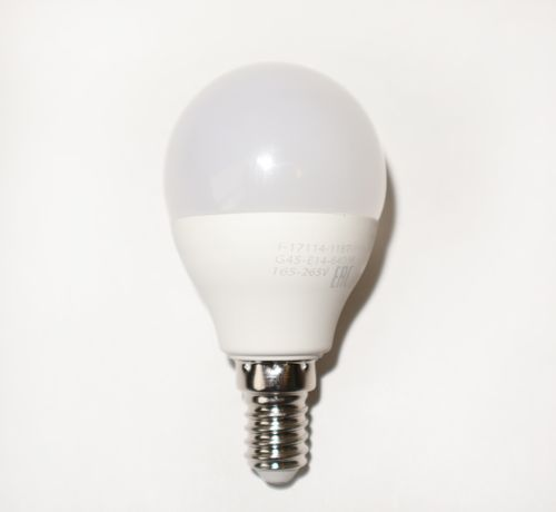 Светодиодная лампа i-17114 11Вт 6400К 165-265V G45 Е14, крупный план