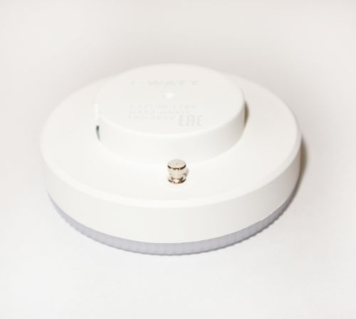 Светодиодная лампа i-17106 11Вт 6400К 165-265V GX53, крупный план