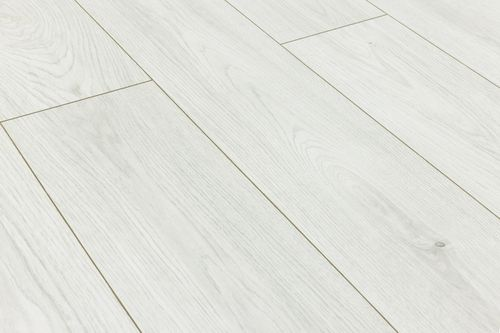 Ламинат DERBY VELLVET Дуб Авиньон 33 класс 10 мм 2,3184 м², крупный план