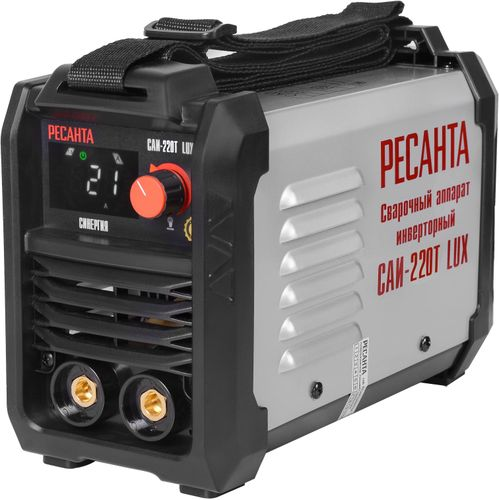 Сварочный инвертор РЕСАНТА САИ 220Т LUX, крупный план