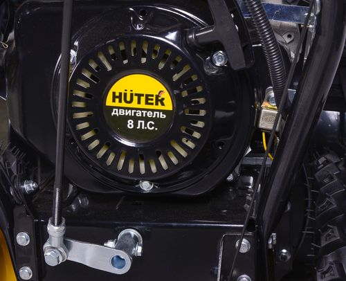 Снегоуборщик бензиновый HUTER SGC 6000 62 см 8 л.с., крупный план