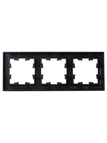 Рамка 3 поста IEK BRITE BR-M32-G-K02 стекло черное, вид