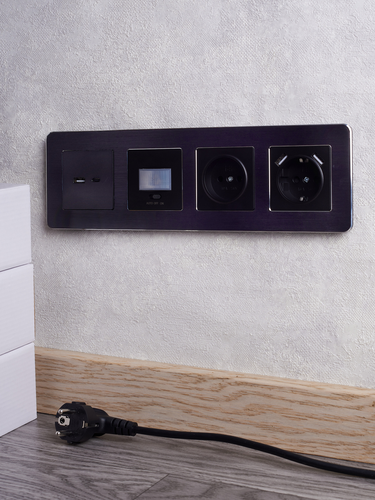 Рамка 4 поста IEK BRITE BR-M42-M-21-K02 металлик черный, детальное фото