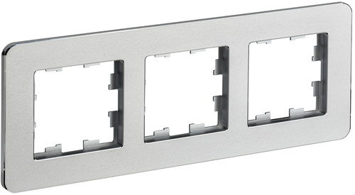 Рамка 3 поста IEK BRITE BR-M32-M-01-K47 алюминий, крупный план