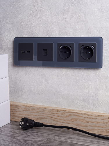 Рамка 4 поста IEK BRITE BR-M42-G-41-K53 графит, детальное фото