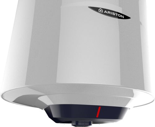 Водонагреватель накопительный Ariston BLU1 R ABS 50 л 1,5 кВт, крупный план