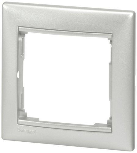 Рамка 1 пост Legrand Valena алюминий, крупный план