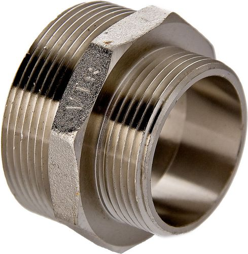 Ниппель переходной латунь никелированная VALTEC 1 1/4" х 1/2", крупный план