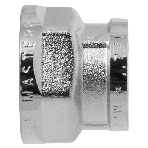 Муфта переходная 3/4" х 1/2" в/в MPF, крупный план