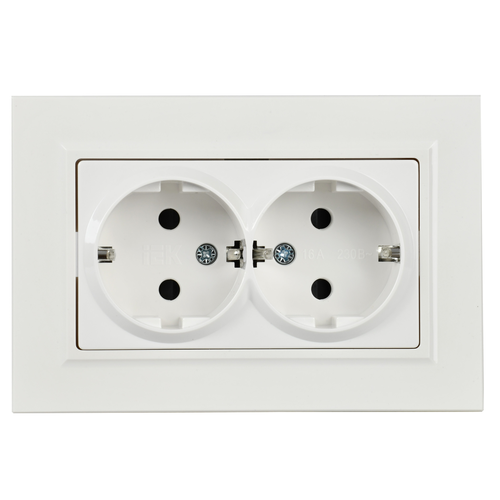 Розетка электрическая IEK BRITE BR-R24-16-K01-F белый, фотография