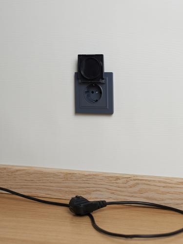 Розетка электрическая IEK BRITE BR-R16-16-K35 маренго, изображение