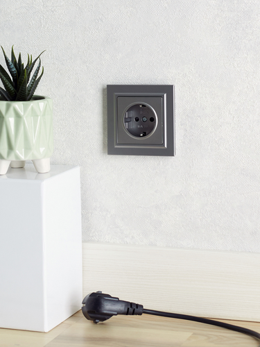 Розетка электрическая IEK BRITE BR-R14-16-K46 сталь, картинка