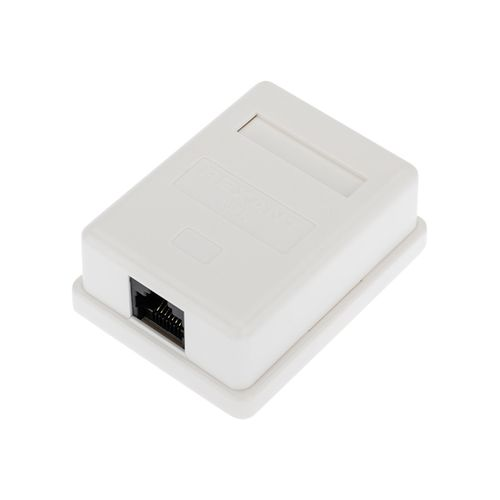 Розетка RJ-45 REXANT 03-0132 белый, крупный план