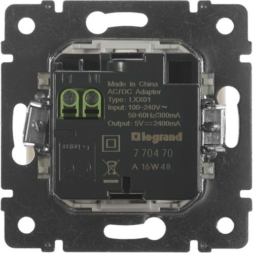 Розетка USB 2 поста Legrand Valena белый, крупный план