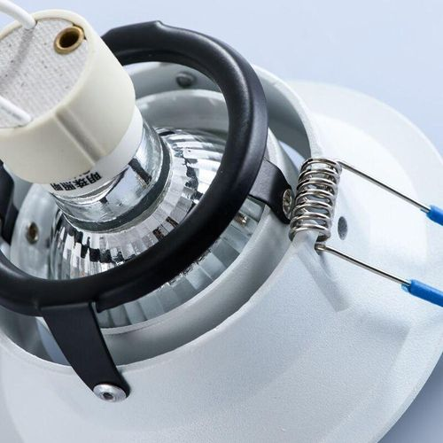Встраиваемый спот ARTE Lamp Taurus A6668PL-1WH, крупный план
