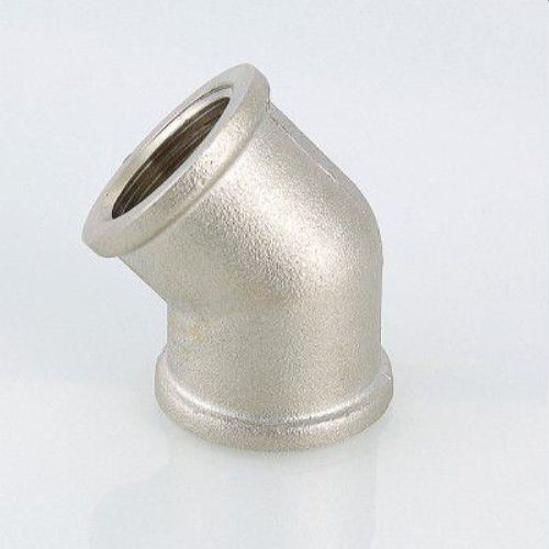 Резьбовой фитинг угольник латунь VALTEC 3/4", крупный план