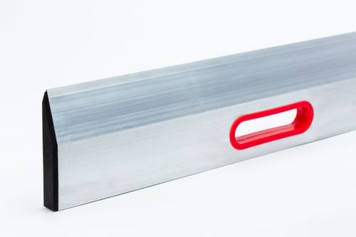 Штукатурное правило трапеция ALUKOMTOOLS-UNIVERSAL PLASTER 150 см, крупный план