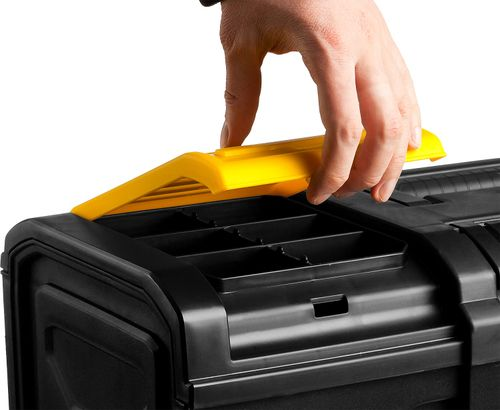 Ящик пластиковый для инструмента Stayer TOOLBOX-24 PROFESSIONAL 590х270х255 мм, крупный план