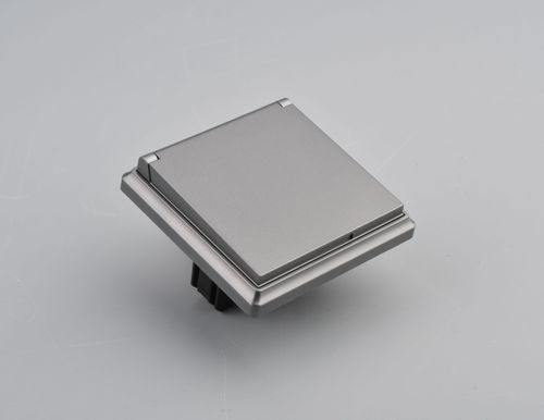 Розетка электрическая 1 пост ALTECH ENCORE 1SG IP44 графит, крупный план