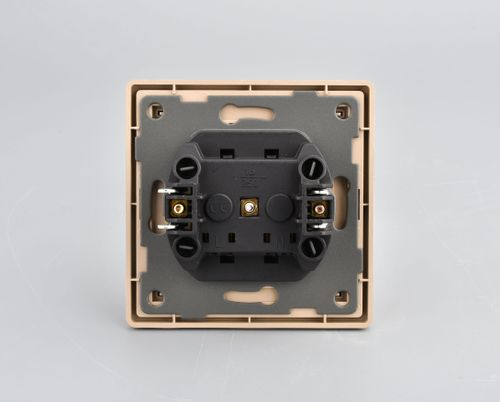 Розетка электрическая 1 пост ALTECH ENCORE 1SY IP44 шампань, вид