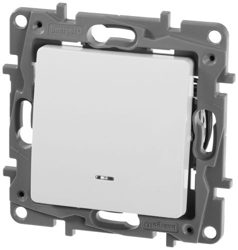 Переключатель 1-клавишный Legrand Etika 672215 белый, вид