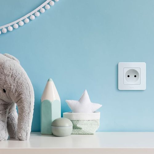 Розетка электрическая 1 пост Legrand Inspiria белый, картинка