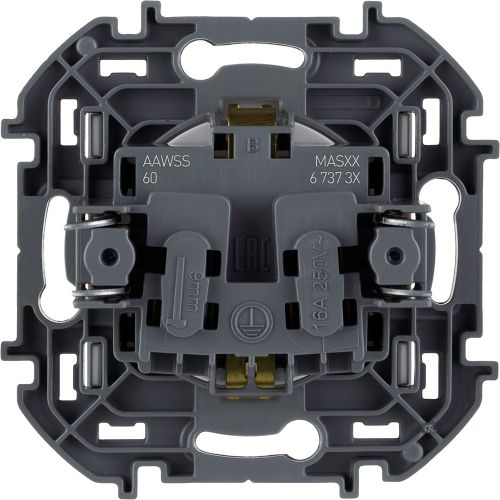 Розетка электрическая Legrand Inspiria 673732 алюминий, фотография
