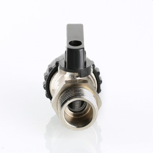 Кран шаровой латунь никелированный VALTEC AAV430004 1/2", крупный план
