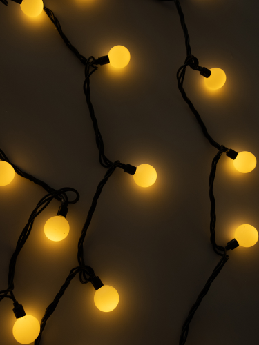 Гирлянда уличная "Шарики", 100 LED, теплый белый, 15м, соединяемая до 3-хшт, крупный план