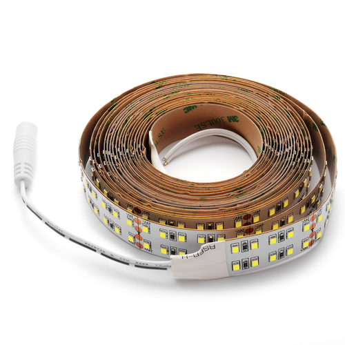 Светодиодная лента APEYRON 24В, SMD2835 , 240 диодов, 38 Вт/метр, 3800 лм/метр, IP20, 6, фотография