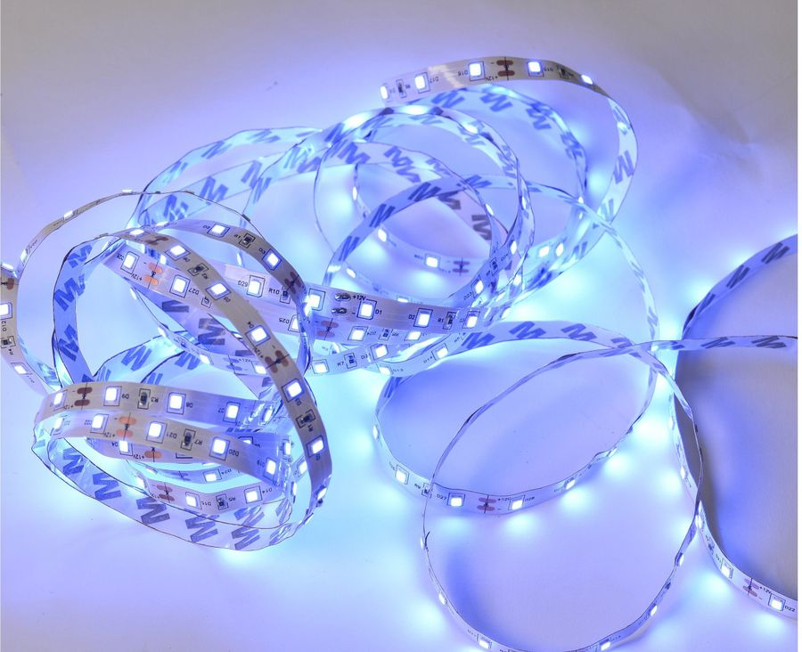 Светодиодная лента IEK SMD 2835 60LED IP20 12В 4,8Вт синий 5 м, превью