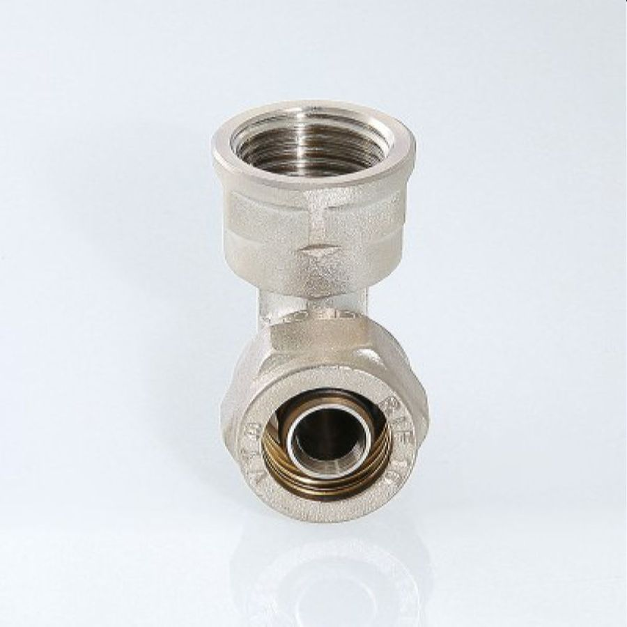 Угольник латунь никелированный VALTEC 3/4" x 20 мм, предпросмотр