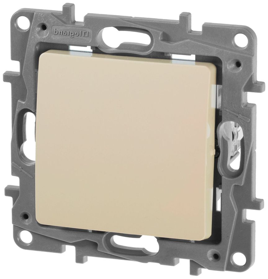 Переключатель 1-клавишный Legrand Etika 672309 слоновая кость, превью