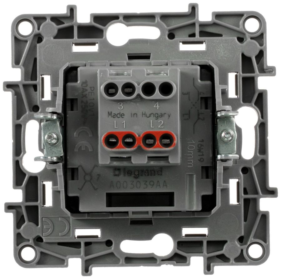 Переключатель 1-клавишный Legrand Etika 672409 алюминий, предпросмотр