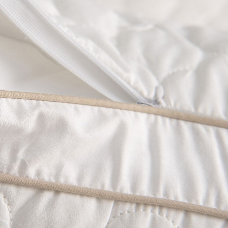 Подушка Edelson FINE WOOL 70х70см, предпросмотр