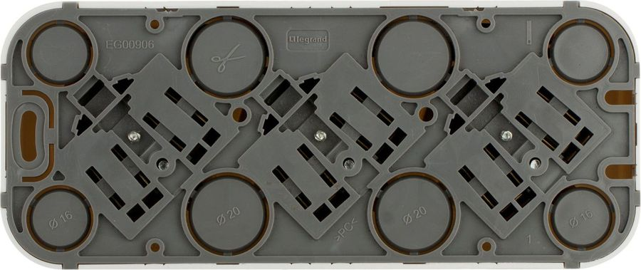 Розеточный блок 3 поста Legrand Quteo 782238 белый, превью